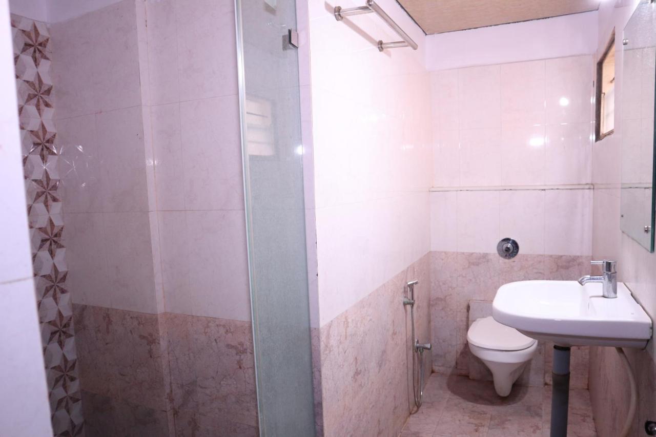 Smilestay Bns Lodge Bangalore Bagian luar foto